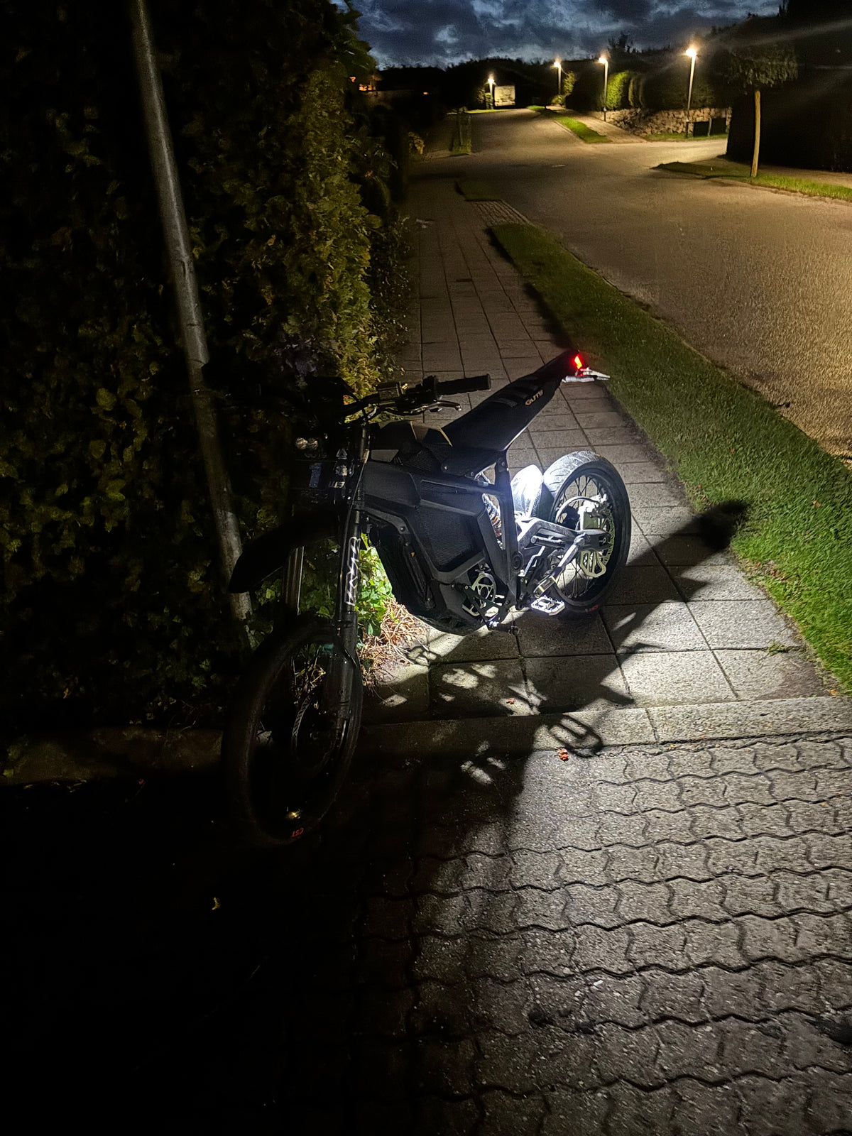 Emoto / Ebikes Rock Light!